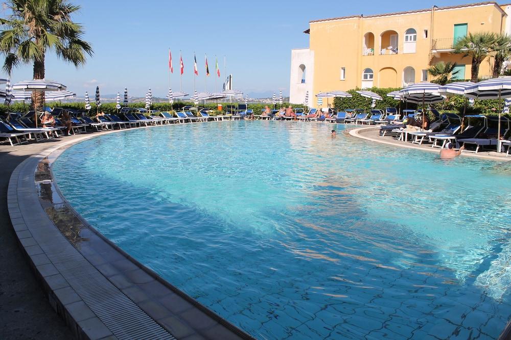 Terme Alexander Ischia